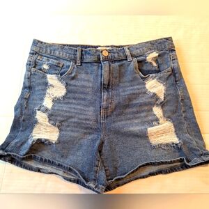 So Vintage Stretch High Rise Mom Distressed Shorts Size 17
